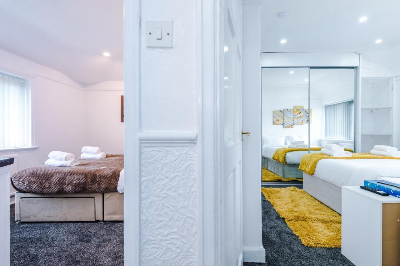 Nice Three Bedroom House In Μάντσεστερ Εξωτερικό φωτογραφία